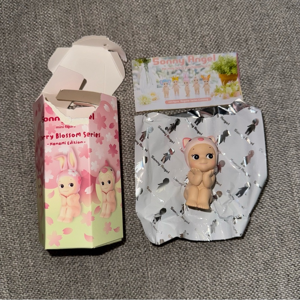 Sonny Angel Cherry Blossom Series: Hanami Edition - Calico Cat